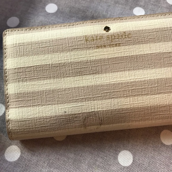 Kate Spade Wallet - Picture 4 of 4